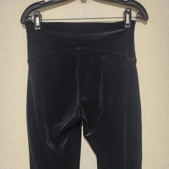 SPANX Velvet Leggings Black Womens Large - Picture 2 of 5